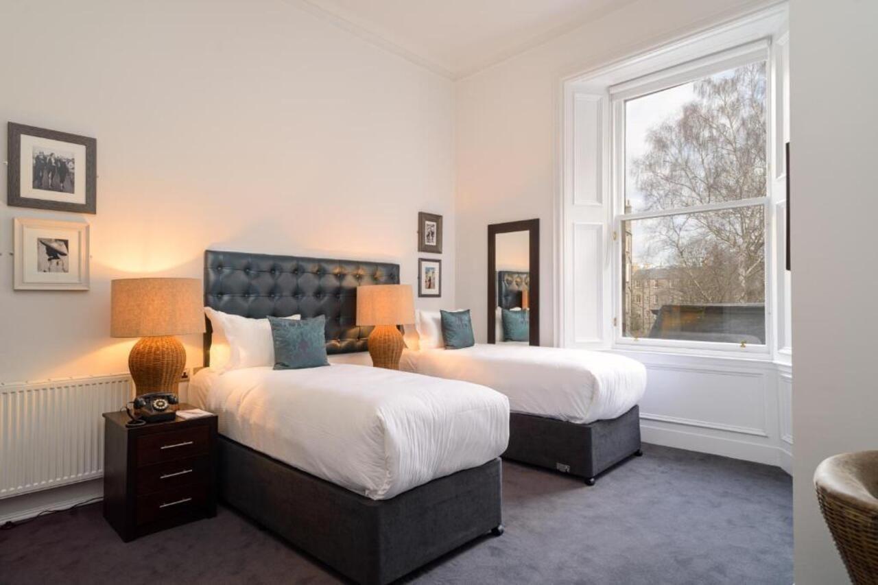 Black Ivy Edinburgh Bagian luar foto